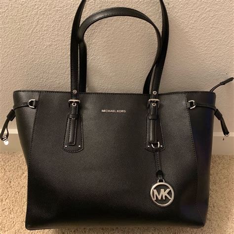 authentic mk purse.